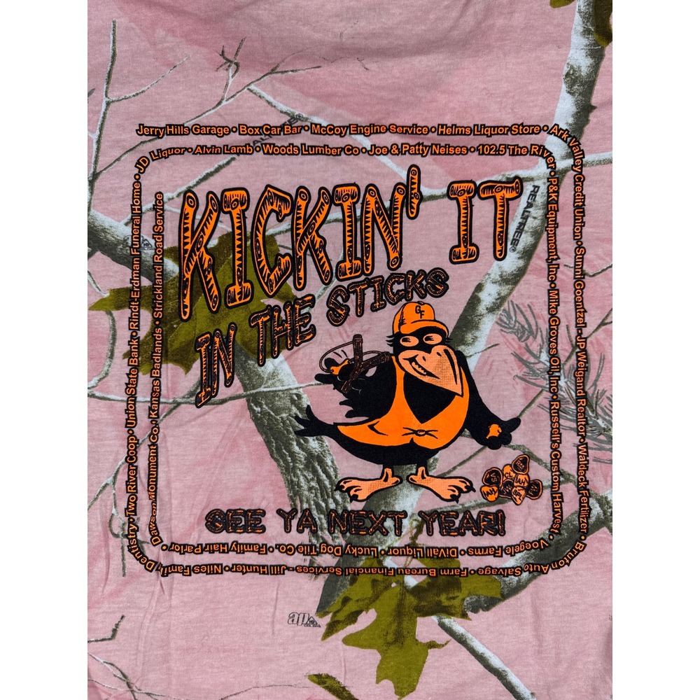 Russell Outdoors Pink Camo "Kickin It In The Sticks" Graphic‎ T Shirt Womens Lg